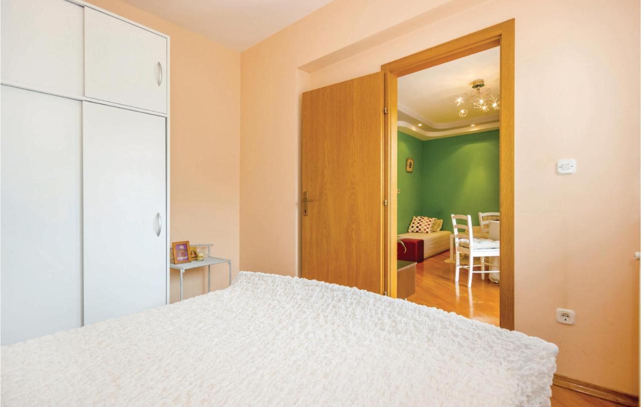 1 Bedroom Amazing Apartment In 里耶卡 外观 照片
