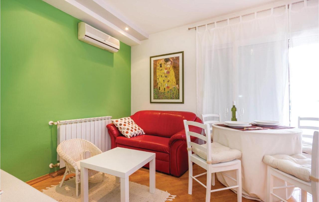 1 Bedroom Amazing Apartment In 里耶卡 外观 照片