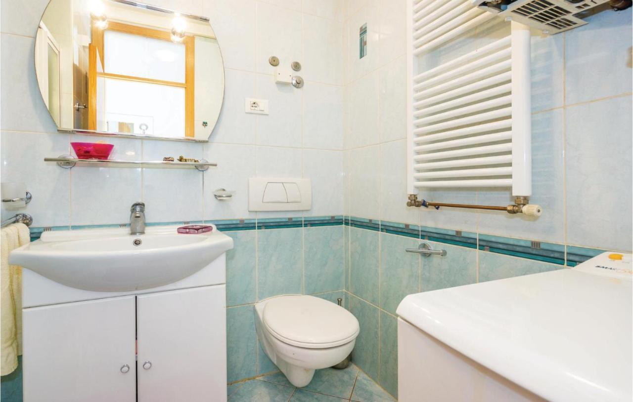 1 Bedroom Amazing Apartment In 里耶卡 外观 照片